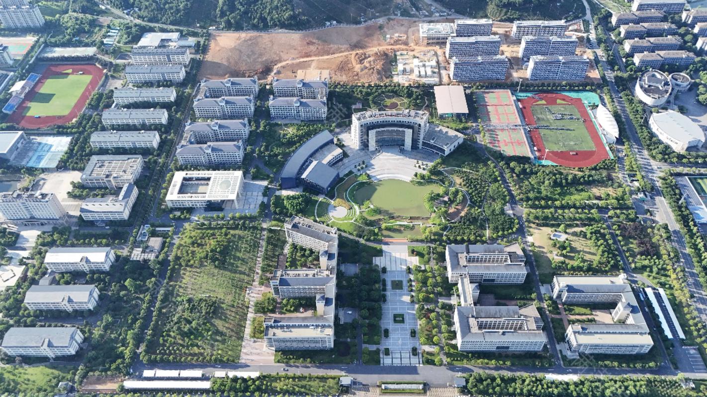 浙江中医药大学新生群