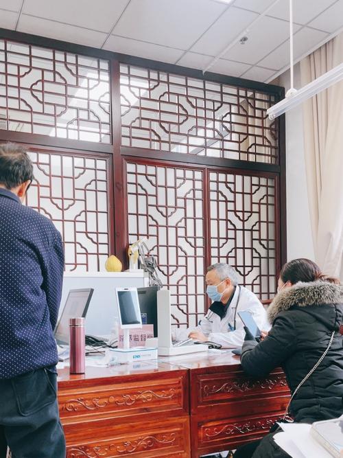 东风路中医院几点上班