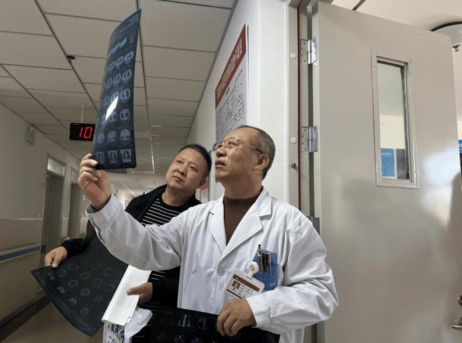 中医看内分泌挂什么科