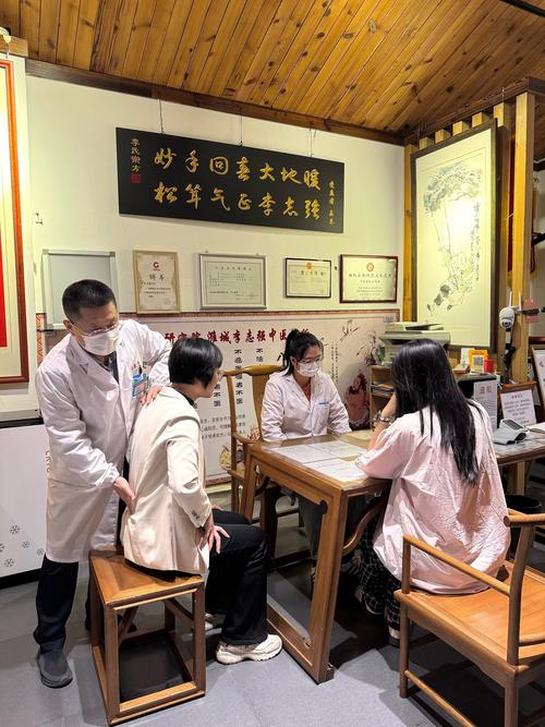 李遇春老中医在哪坐诊