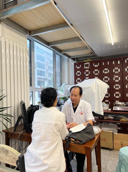 潍坊中医院国医堂坐诊