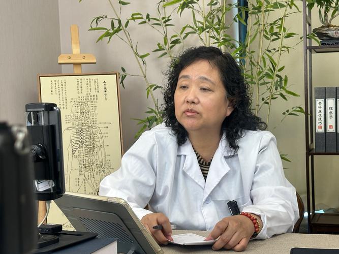 北京侯丽萍风湿中医院