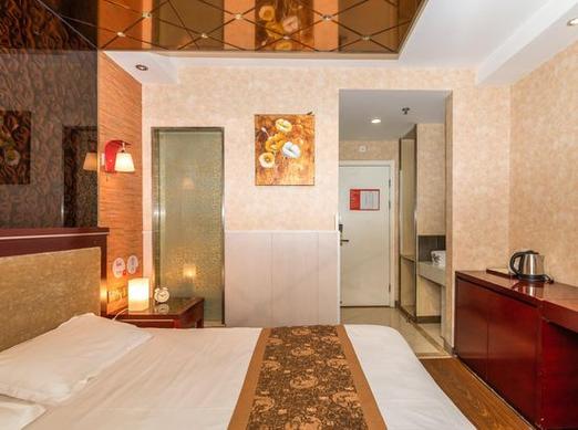 南京省中医院附近酒店